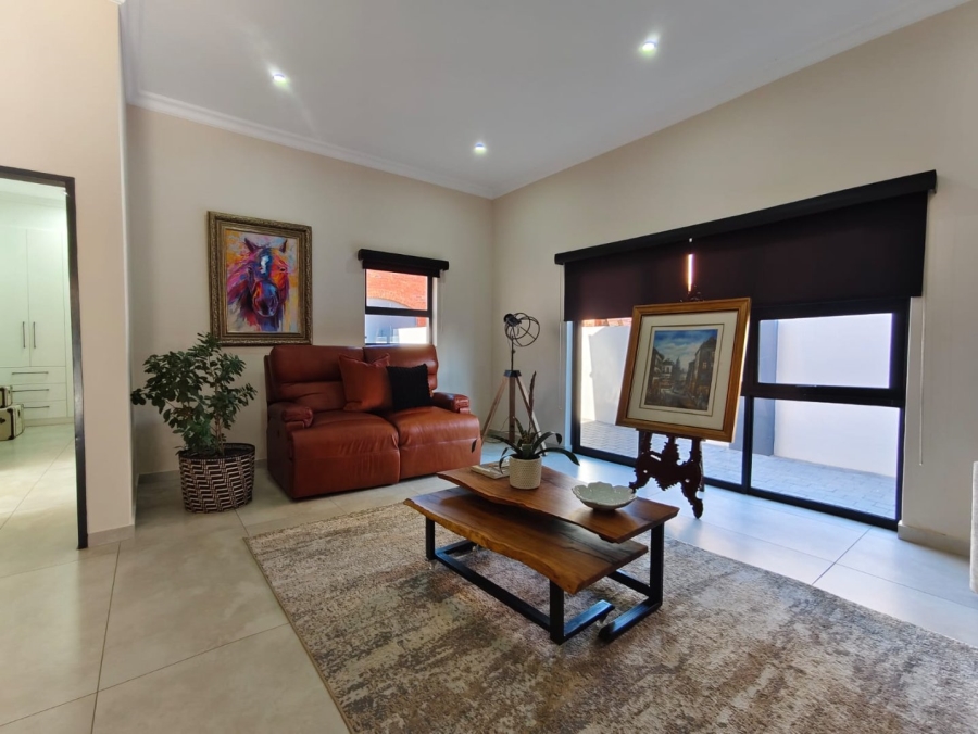 3 Bedroom Property for Sale in Meerhof North West